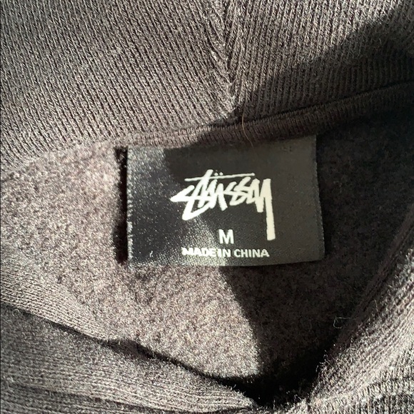 STUSSY designer hoodie - Picture 3 of 3